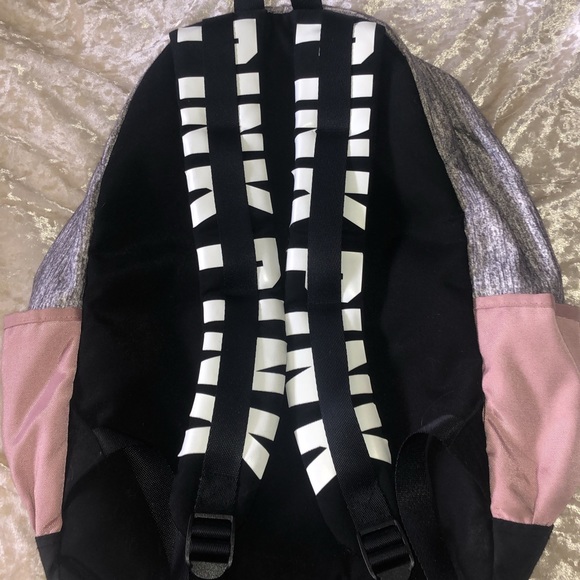 Pink Backpack - Picture 6 of 7